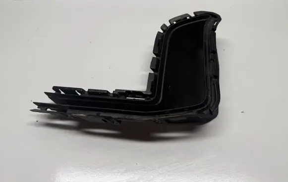Chevrolet Camaro Front bumper lower grill 84112304