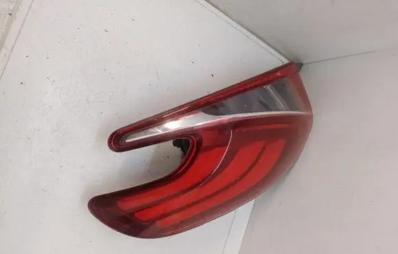 Peugeot Partner Rear/tail lights 9810430580