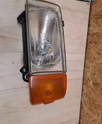Volkswagen Transporter - Caravelle T4 Headlight/headlamp 44437