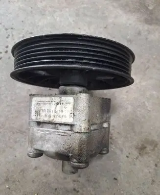 Volvo S80 Power steering pump 8683967 7617955116