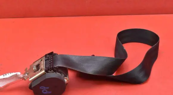 Nissan Primastar Front seatbelt