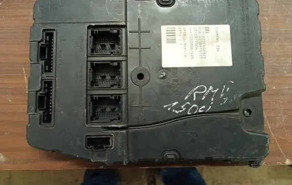 Renault Scenic II - Grand scenic II Comfort/convenience module 8200606825