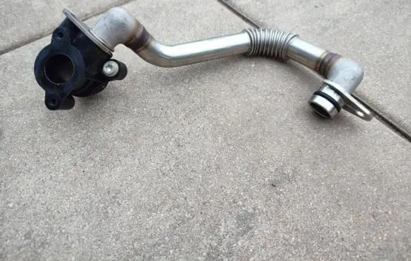 Ford Focus Turbo turbocharger oiling pipe/hose H6BG-8C368-AA