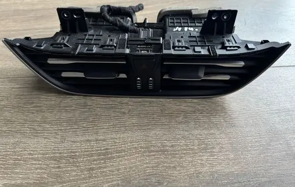 Ford Escape III Dashboard air vent grill cover trim JX7B19K617