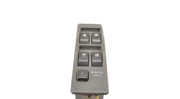 Mitsubishi Pajero Electric window control switch MR751842