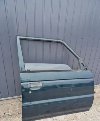 Mitsubishi Pajero Front door