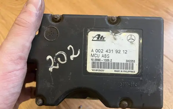 Mercedes-Benz C W202 ABS Pump A0024319212 10020400134 0040962002002AA