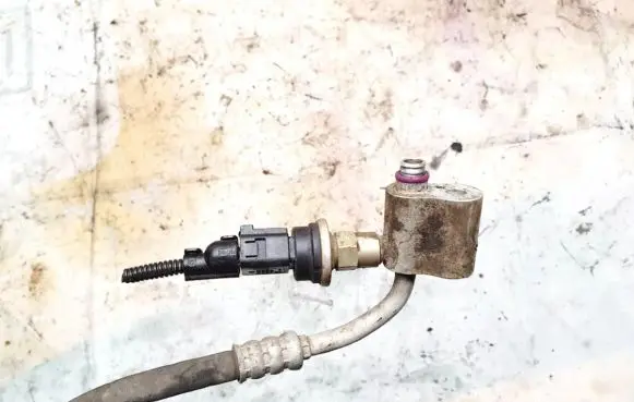 Skoda Octavia Mk2 (1Z) Air conditioning (A/C) pressure sensor 1j0973703