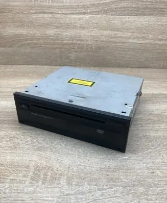 Audi A8 S8 D3 4E Navigation unit CD/DVD player 4E0919887C 4E0910887D