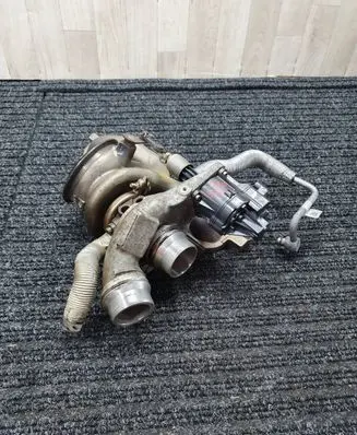 BMW 3 F30 F35 F31 Turbo 7637563