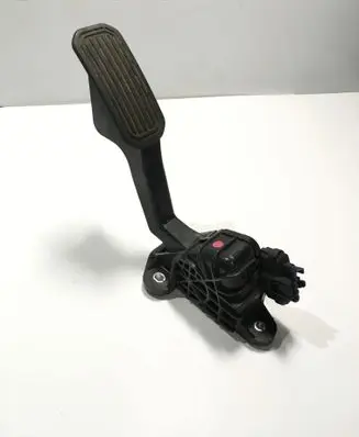 Toyota Land Cruiser (J120) Accelerator throttle pedal 7812060350 1988003020 097154785B1