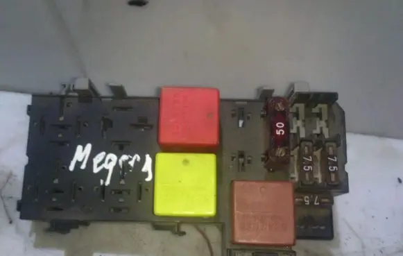Renault Megane I Fuse box set 7703297193