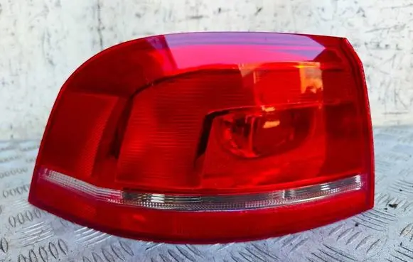 Volkswagen PASSAT B7 Rear/tail lights 3AF945095C