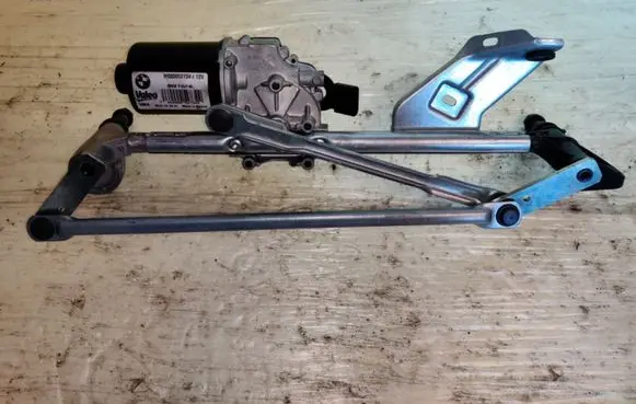 BMW 2 F46 Front wiper linkage and motor W000052734