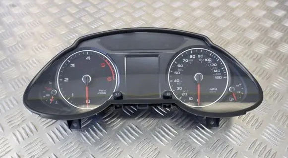 Audi Q5 SQ5 Speedometer (instrument cluster) 8R0920981P