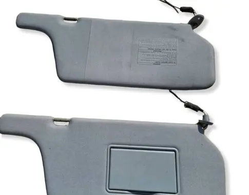 Mazda MPV II LW Sun visor 