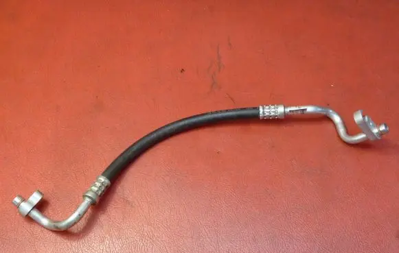 Nissan Navara D23 Air conditioning (A/C) pipe/hose 924904KJ0C