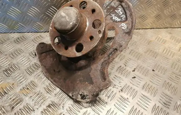 Mercedes-Benz CLK A209 C209 Front wheel hub