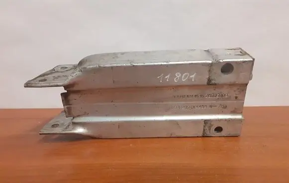Mercedes-Benz E W212 Front bumper cross member 11801 A2126200595
