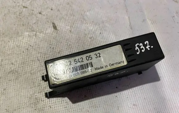 Mercedes-Benz C W202 Light module LCM a2025420532 2025420532