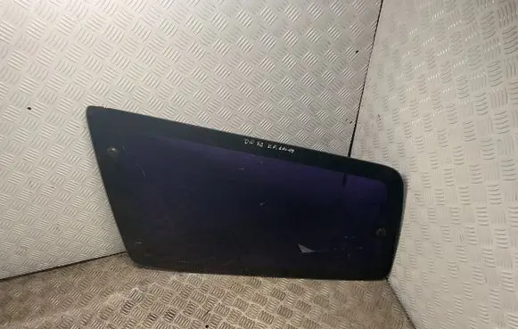 Mitsubishi Pajero Loading door trunk window/glass 