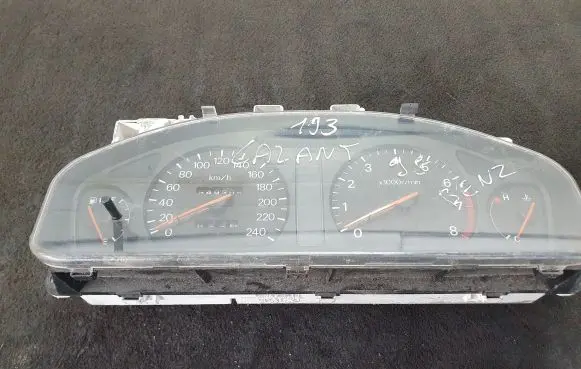 Mitsubishi Galant Speedometer (instrument cluster) MR216545 1573706761