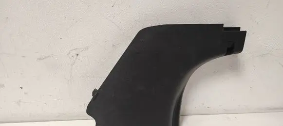 Foot area side trim