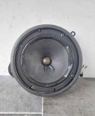 Audi A4 S4 B6 8E 8H Front door speaker 8E0035411A