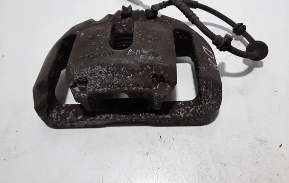 BMW 5 F10 F11 Front brake caliper 6030348