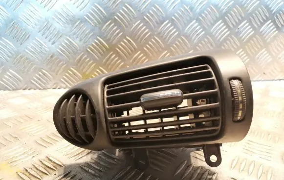 Mercedes-Benz C W203 Dashboard air vent grill cover trim 2038302754