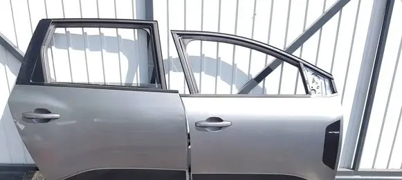 Dacia Jogger Rear door