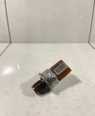 Fuel pressure sensor