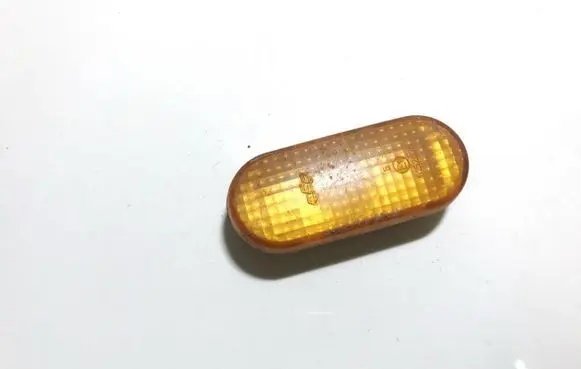 Volkswagen Golf III Front fender indicator light 3a0949117a