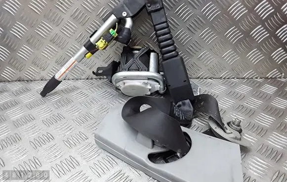 Honda Civic Front seatbelt 81450SMGE120M4