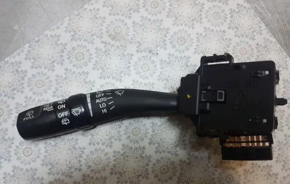 Hyundai Santa Fe Wiper control stalk 202005765