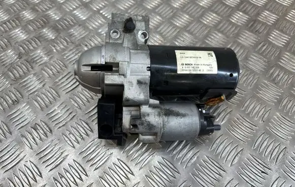 BMW 5 F10 F11 Starter motor 8574102