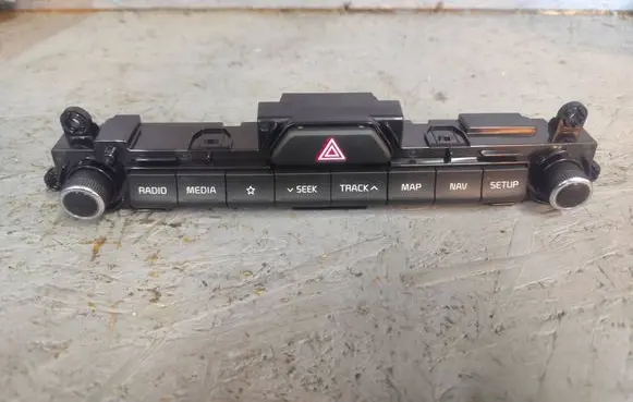 KIA Sportage Head unit multimedia control D996568020