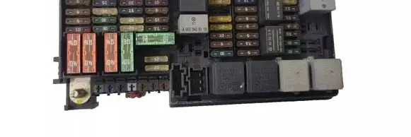 Mercedes-Benz GL X164 Fuse box set A1649820423 5072426 YAP3240411
