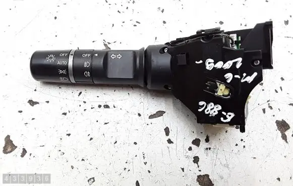 Mazda 6 Light switch df7566122