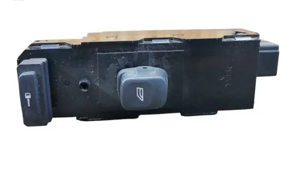Volvo S60 Electric window control switch 8673187 MP244200105 01W24E