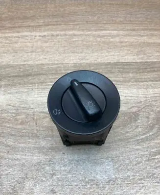 Volkswagen PASSAT B5.5 Light switch 1C0941531