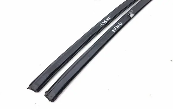 Land Rover Range Rover L405 Rubber seal rear door window/glass