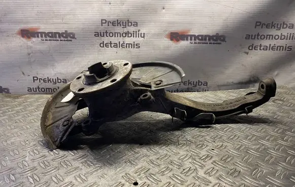 Volkswagen Touareg I Front wheel hub 7L0407258