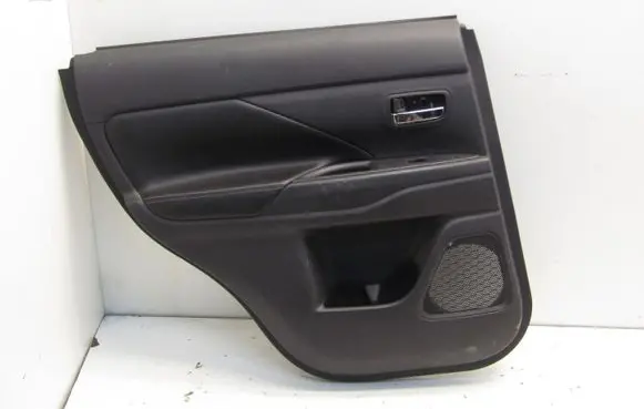 Mitsubishi Outlander Rear door card panel trim 123826