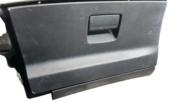 Ford Galaxy Glove box 9M21U06010Aaw 110597A 6M21U0440