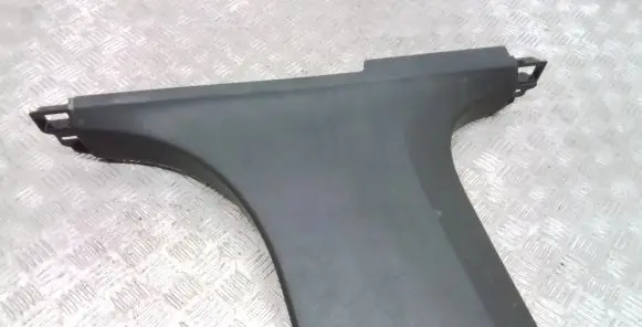 Volvo XC90 (B) pillar trim (bottom) 31363584
