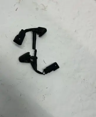 Ford Focus Windshield washer spray nozzle XS4117666A