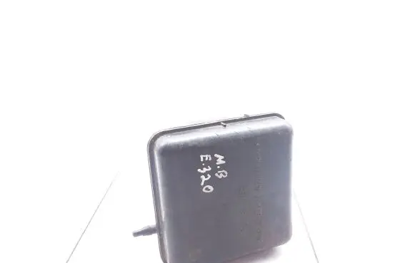Mercedes-Benz E W210 Vacuum air tank 1298050019