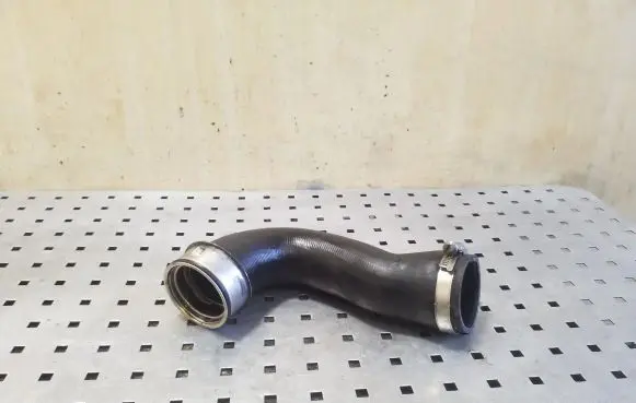 Audi TT TTS Mk2 Intercooler hose/pipe 1K0145834AR