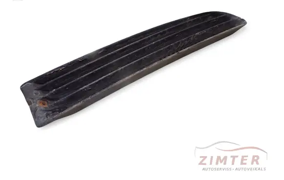 Audi A8 S8 D2 4D Front bumper lower grill 4D0853684